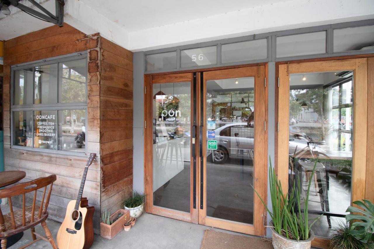 Hostel Oon Poshtel X Cafe Čiang Mai Exteriér fotografie