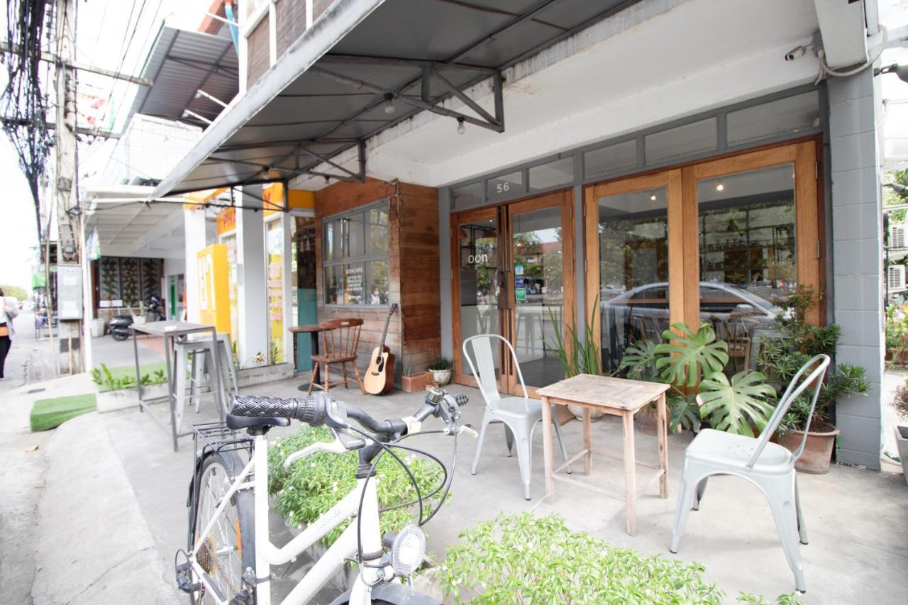 Hostel Oon Poshtel X Cafe Čiang Mai Exteriér fotografie